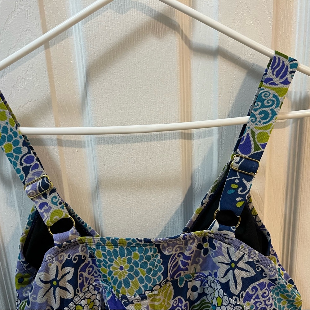 A Shore Fit Floral Swimsuit in Blue and Green Flowy Skirt Adj Straps Size 16 - Picture 5 of 7